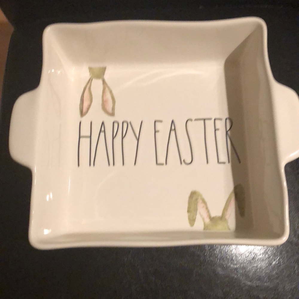 New Rae Dunn Casserole dish